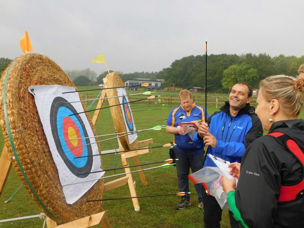 Archers scoring at the target