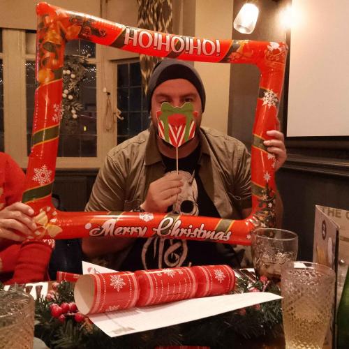 Scott trying to be anonymous