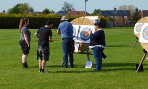 Collecting-arrows-2-scaled